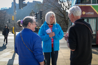 Sue Webber MSP speaks with residents